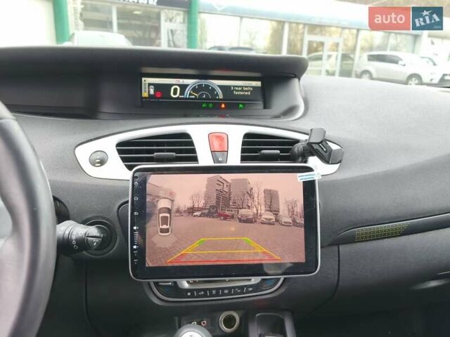 Бежевий Рено Гранд Сценік, об'ємом двигуна 1.46 л та пробігом 247 тис. км за 8200 $, фото 15 на Automoto.ua