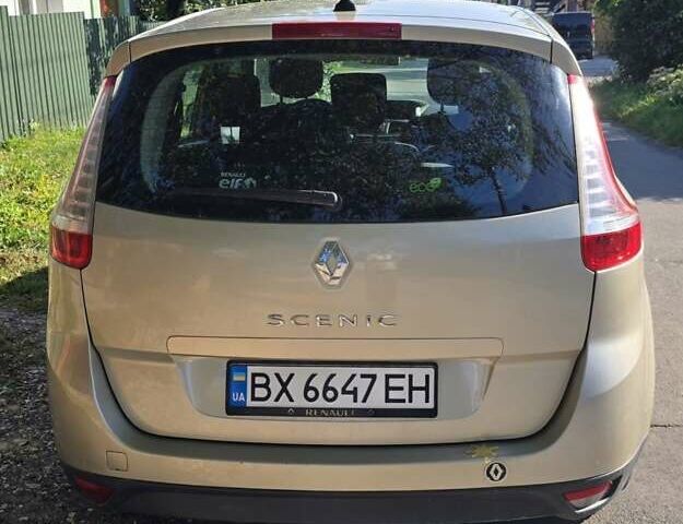 Бежевый Рено Гранд Сценик, объемом двигателя 1.5 л и пробегом 231 тыс. км за 7300 $, фото 5 на Automoto.ua