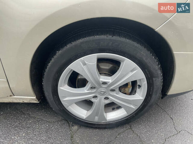 Бежевий Рено Гранд Сценік, об'ємом двигуна 1.4 л та пробігом 228 тис. км за 6200 $, фото 41 на Automoto.ua