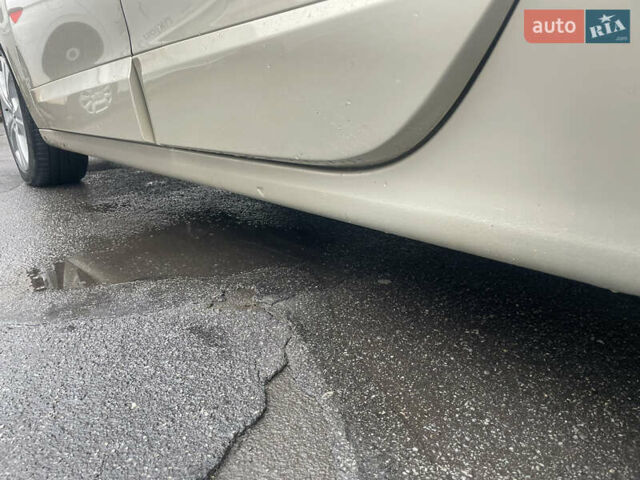 Бежевий Рено Гранд Сценік, об'ємом двигуна 1.4 л та пробігом 228 тис. км за 6200 $, фото 31 на Automoto.ua