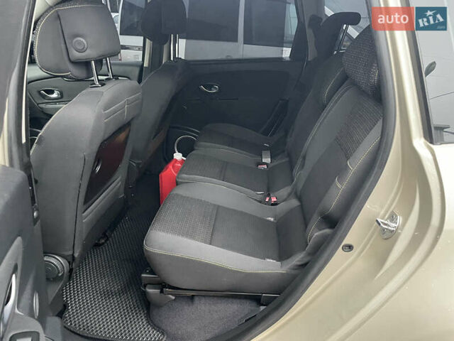 Бежевий Рено Гранд Сценік, об'ємом двигуна 1.4 л та пробігом 228 тис. км за 6200 $, фото 18 на Automoto.ua