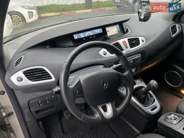 Бежевий Рено Гранд Сценік, об'ємом двигуна 1.4 л та пробігом 228 тис. км за 6200 $, фото 7 на Automoto.ua