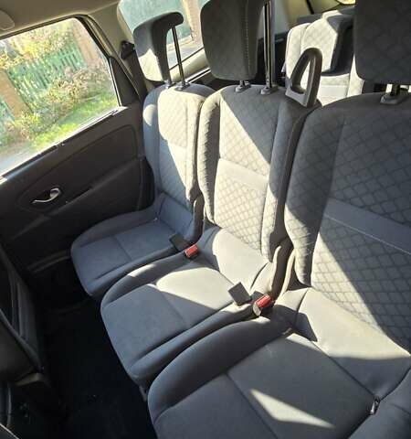 Бежевый Рено Гранд Сценик, объемом двигателя 1.5 л и пробегом 231 тыс. км за 7300 $, фото 12 на Automoto.ua