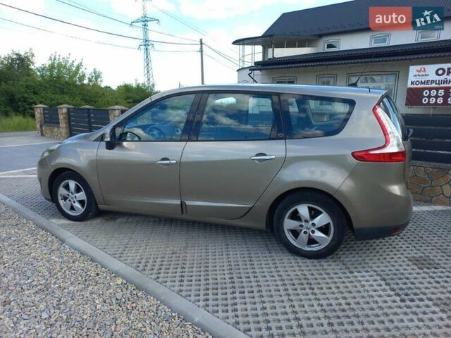 Бежевый Рено Гранд Сценик, объемом двигателя 0 л и пробегом 280 тыс. км за 6300 $, фото 2 на Automoto.ua