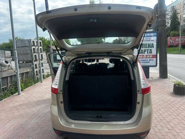 Бежевый Рено Гранд Сценик, объемом двигателя 2 л и пробегом 199 тыс. км за 6290 $, фото 19 на Automoto.ua