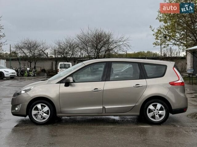 Бежевий Рено Гранд Сценік, об'ємом двигуна 1.9 л та пробігом 262 тис. км за 6450 $, фото 2 на Automoto.ua