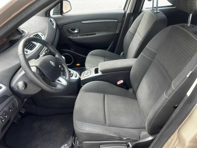 Бежевый Рено Гранд Сценик, объемом двигателя 2 л и пробегом 199 тыс. км за 6290 $, фото 10 на Automoto.ua