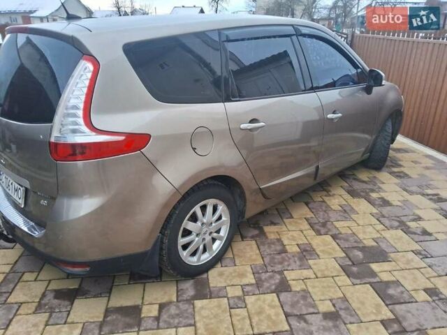 Бежевый Рено Гранд Сценик, объемом двигателя 1.87 л и пробегом 250 тыс. км за 7300 $, фото 19 на Automoto.ua