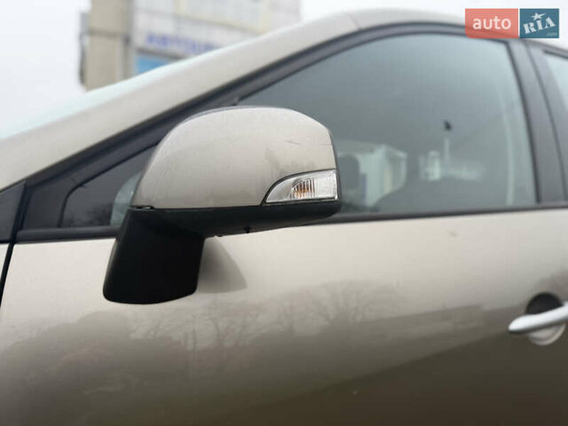 Бежевый Рено Гранд Сценик, объемом двигателя 1.6 л и пробегом 160 тыс. км за 6850 $, фото 16 на Automoto.ua