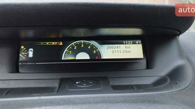 Бежевый Рено Гранд Сценик, объемом двигателя 1.9 л и пробегом 250 тыс. км за 6900 $, фото 16 на Automoto.ua