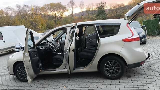 Бежевый Рено Гранд Сценик, объемом двигателя 1.4 л и пробегом 216 тыс. км за 5900 $, фото 6 на Automoto.ua