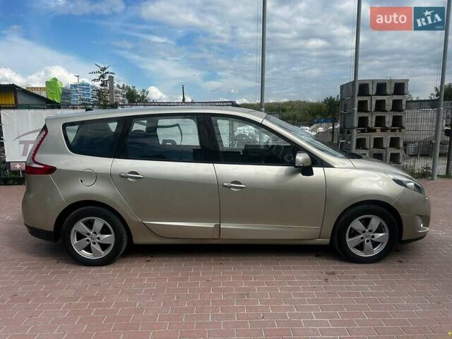 Бежевый Рено Гранд Сценик, объемом двигателя 2 л и пробегом 199 тыс. км за 6290 $, фото 2 на Automoto.ua