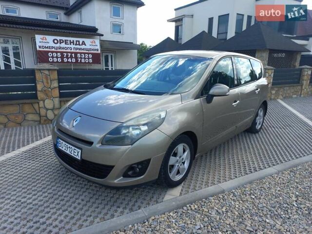 Бежевый Рено Гранд Сценик, объемом двигателя 0 л и пробегом 280 тыс. км за 6300 $, фото 12 на Automoto.ua