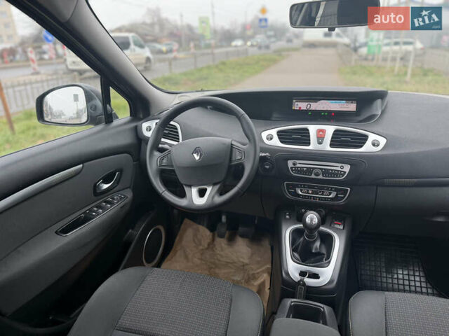 Бежевый Рено Гранд Сценик, объемом двигателя 1.6 л и пробегом 160 тыс. км за 6850 $, фото 46 на Automoto.ua