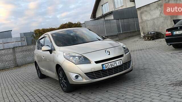 Бежевый Рено Гранд Сценик, объемом двигателя 1.4 л и пробегом 216 тыс. км за 5900 $, фото 21 на Automoto.ua