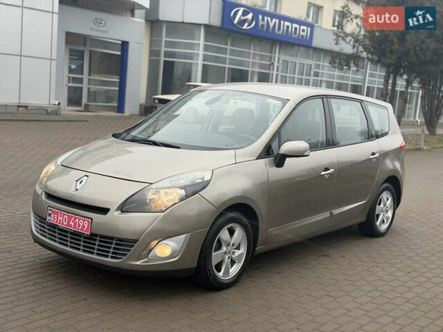 Бежевый Рено Гранд Сценик, объемом двигателя 1.6 л и пробегом 160 тыс. км за 6850 $, фото 3 на Automoto.ua