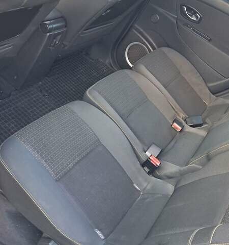 Бежевый Рено Гранд Сценик, объемом двигателя 1.5 л и пробегом 220 тыс. км за 6500 $, фото 5 на Automoto.ua