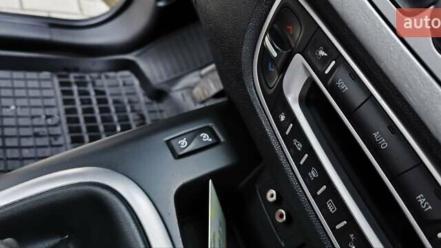 Бежевый Рено Гранд Сценик, объемом двигателя 1.4 л и пробегом 216 тыс. км за 5900 $, фото 30 на Automoto.ua