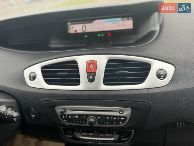 Бежевый Рено Гранд Сценик, объемом двигателя 1.6 л и пробегом 160 тыс. км за 6850 $, фото 56 на Automoto.ua