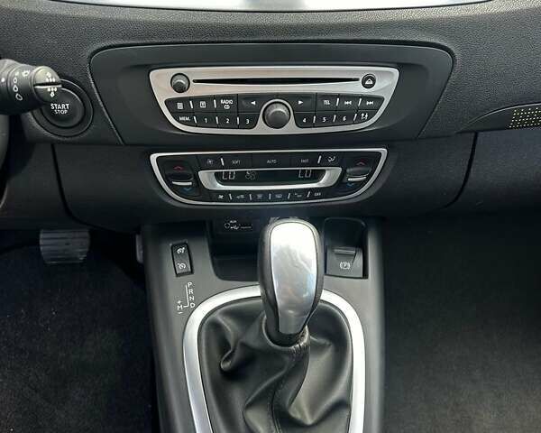 Бежевый Рено Гранд Сценик, объемом двигателя 2 л и пробегом 199 тыс. км за 6290 $, фото 20 на Automoto.ua