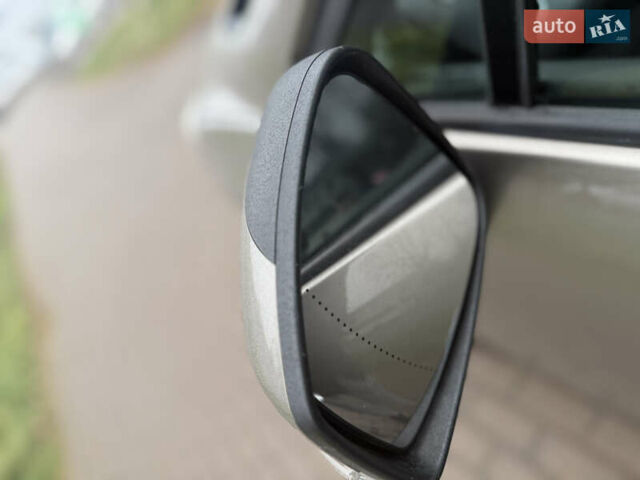 Бежевый Рено Гранд Сценик, объемом двигателя 1.6 л и пробегом 160 тыс. км за 6850 $, фото 21 на Automoto.ua