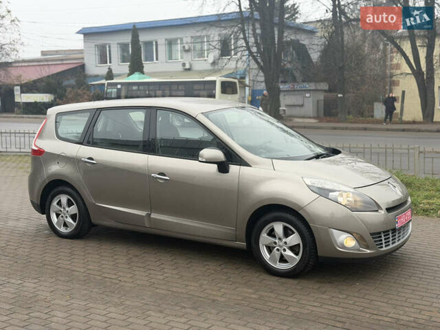 Бежевый Рено Гранд Сценик, объемом двигателя 1.6 л и пробегом 160 тыс. км за 6850 $, фото 9 на Automoto.ua