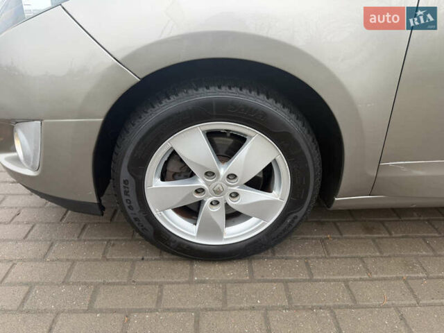 Бежевый Рено Гранд Сценик, объемом двигателя 1.6 л и пробегом 160 тыс. км за 6850 $, фото 14 на Automoto.ua