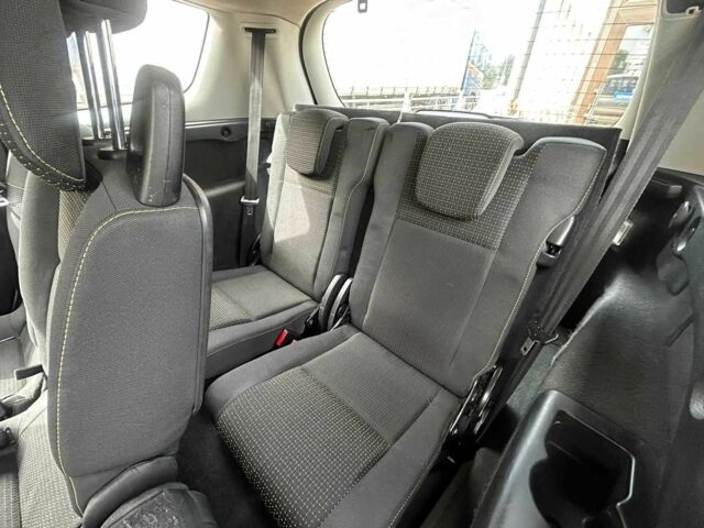 Бежевый Рено Гранд Сценик, объемом двигателя 2 л и пробегом 199 тыс. км за 6290 $, фото 18 на Automoto.ua