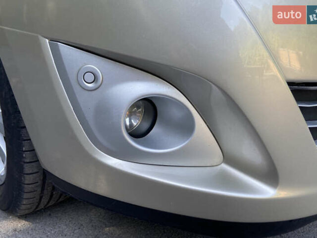 Бежевый Рено Гранд Сценик, объемом двигателя 1.9 л и пробегом 271 тыс. км за 6500 $, фото 15 на Automoto.ua