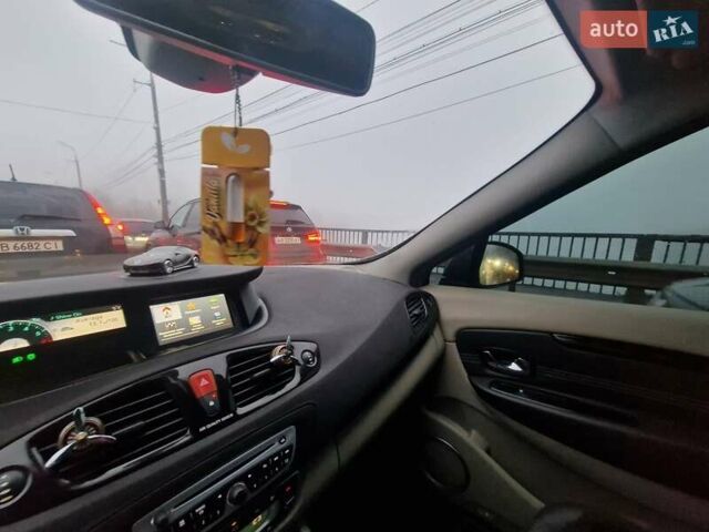 Бежевый Рено Гранд Сценик, объемом двигателя 1.9 л и пробегом 271 тыс. км за 6500 $, фото 14 на Automoto.ua