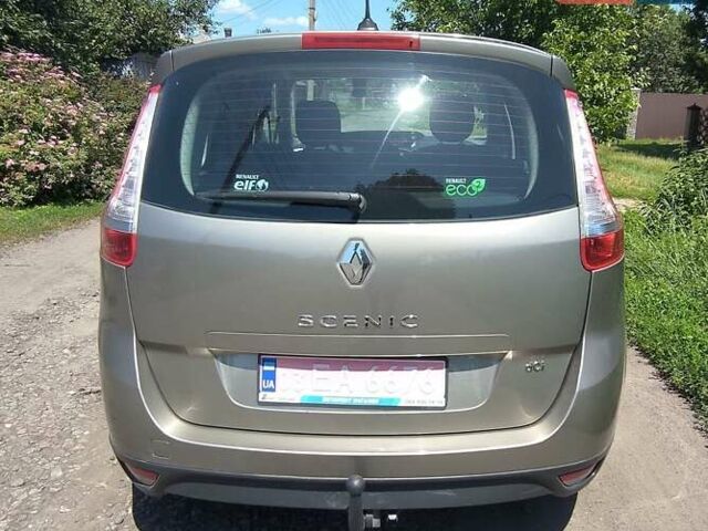Бежевый Рено Гранд Сценик, объемом двигателя 1.5 л и пробегом 220 тыс. км за 9500 $, фото 8 на Automoto.ua