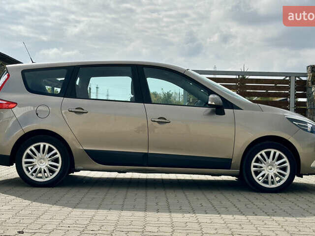 Бежевый Рено Гранд Сценик, объемом двигателя 1.5 л и пробегом 186 тыс. км за 9450 $, фото 30 на Automoto.ua