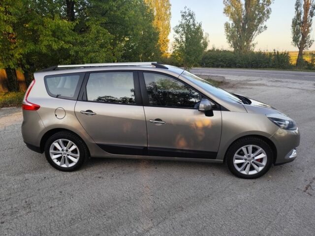 Бежевый Рено Гранд Сценик, объемом двигателя 1.5 л и пробегом 275 тыс. км за 7750 $, фото 2 на Automoto.ua