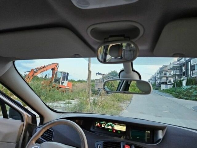 Бежевый Рено Гранд Сценик, объемом двигателя 2 л и пробегом 187 тыс. км за 7100 $, фото 15 на Automoto.ua