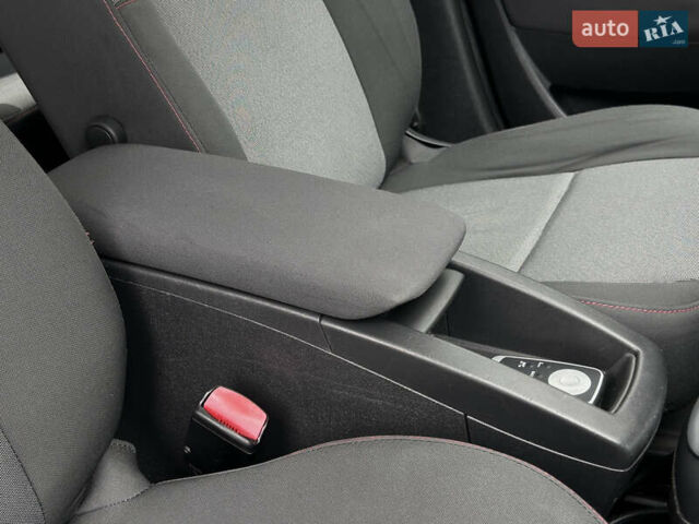 Бежевый Рено Гранд Сценик, объемом двигателя 1.5 л и пробегом 186 тыс. км за 9450 $, фото 91 на Automoto.ua