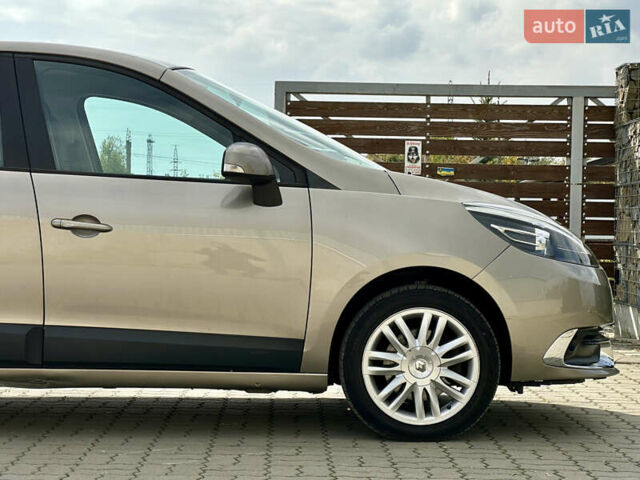 Бежевый Рено Гранд Сценик, объемом двигателя 1.5 л и пробегом 186 тыс. км за 9450 $, фото 31 на Automoto.ua