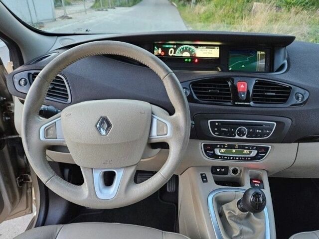 Бежевый Рено Гранд Сценик, объемом двигателя 2 л и пробегом 187 тыс. км за 7100 $, фото 8 на Automoto.ua