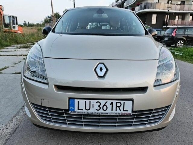 Бежевый Рено Гранд Сценик, объемом двигателя 2 л и пробегом 187 тыс. км за 7100 $, фото 1 на Automoto.ua