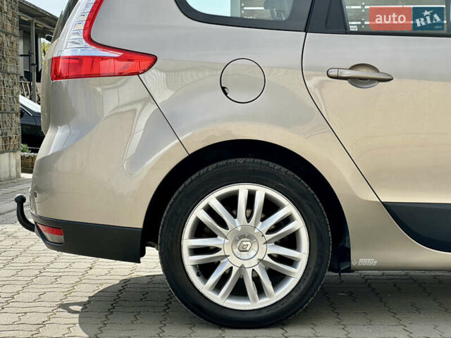 Бежевый Рено Гранд Сценик, объемом двигателя 1.5 л и пробегом 186 тыс. км за 9450 $, фото 36 на Automoto.ua