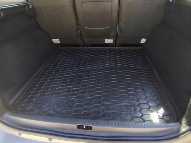 Бежевый Рено Гранд Сценик, объемом двигателя 1.5 л и пробегом 275 тыс. км за 7750 $, фото 12 на Automoto.ua