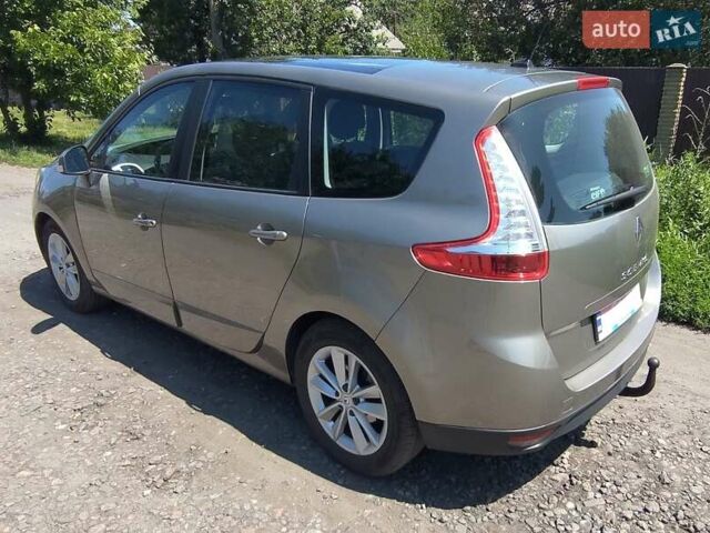 Бежевый Рено Гранд Сценик, объемом двигателя 1.5 л и пробегом 220 тыс. км за 9500 $, фото 1 на Automoto.ua