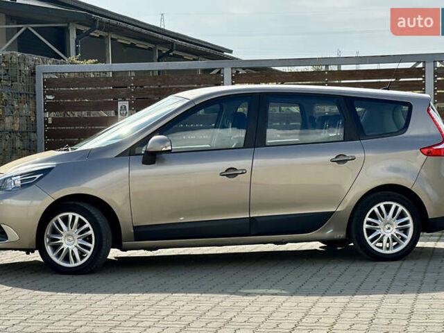 Бежевый Рено Гранд Сценик, объемом двигателя 1.5 л и пробегом 186 тыс. км за 9450 $, фото 5 на Automoto.ua