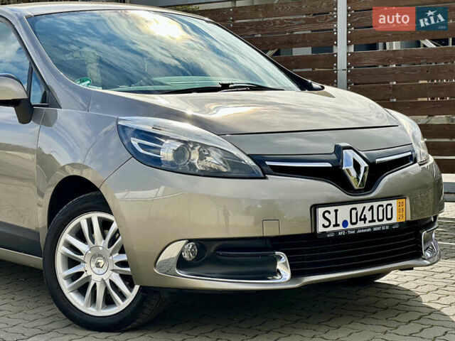 Бежевый Рено Гранд Сценик, объемом двигателя 1.5 л и пробегом 186 тыс. км за 9450 $, фото 29 на Automoto.ua