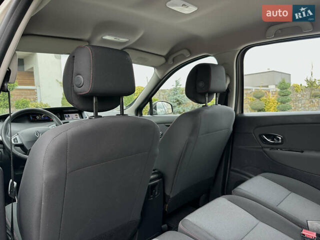 Бежевый Рено Гранд Сценик, объемом двигателя 1.5 л и пробегом 186 тыс. км за 9450 $, фото 74 на Automoto.ua