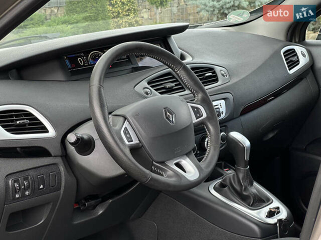 Бежевый Рено Гранд Сценик, объемом двигателя 1.5 л и пробегом 186 тыс. км за 9450 $, фото 57 на Automoto.ua