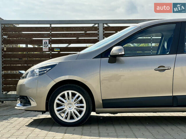 Бежевый Рено Гранд Сценик, объемом двигателя 1.5 л и пробегом 186 тыс. км за 9450 $, фото 11 на Automoto.ua