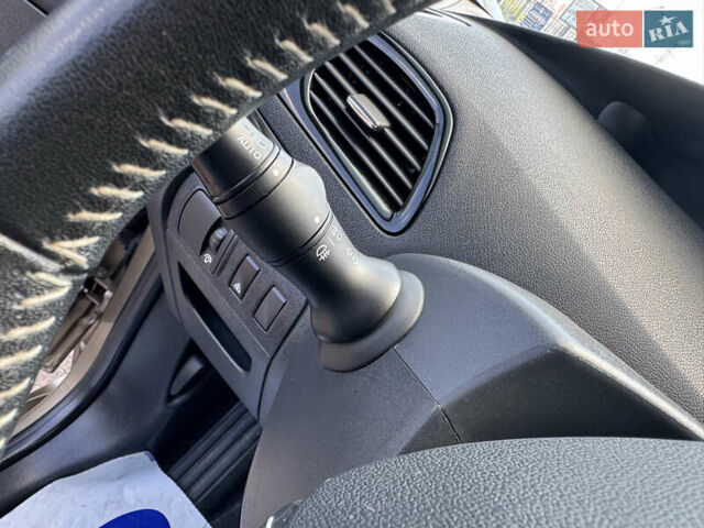 Бежевый Рено Гранд Сценик, объемом двигателя 2 л и пробегом 241 тыс. км за 13000 $, фото 42 на Automoto.ua