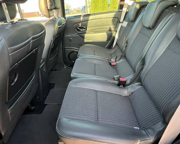 Бежевый Рено Гранд Сценик, объемом двигателя 1.6 л и пробегом 171 тыс. км за 10200 $, фото 21 на Automoto.ua