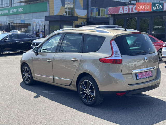 Бежевый Рено Гранд Сценик, объемом двигателя 2 л и пробегом 241 тыс. км за 13000 $, фото 5 на Automoto.ua