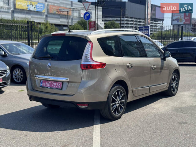 Бежевый Рено Гранд Сценик, объемом двигателя 2 л и пробегом 241 тыс. км за 13000 $, фото 7 на Automoto.ua